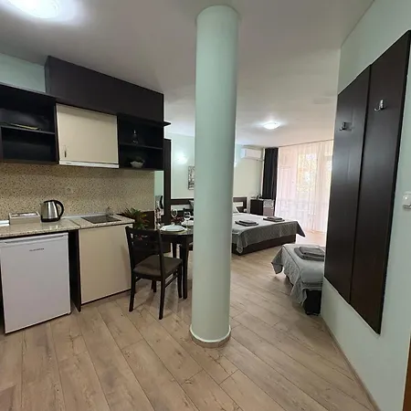 شقة Sun Palace ساني بيتش